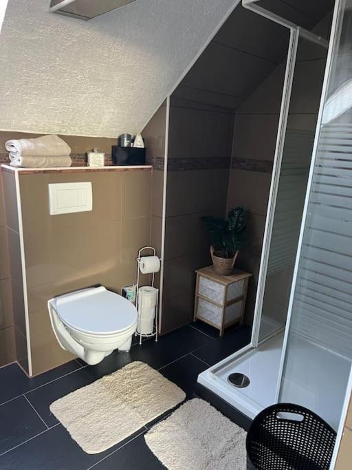5Minuten Von Der City Entfernte Wohnung Mit Parkpl บีเลอเฟล์ด ภายนอก รูปภาพ